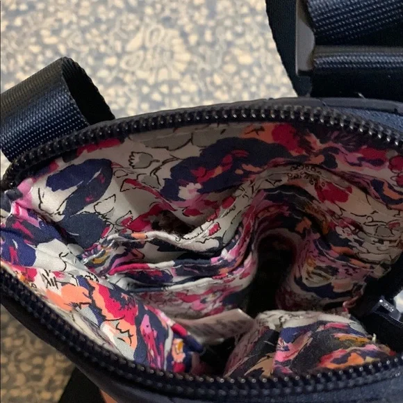 Vera Bradley Navy Quilted & Floral Crossbody Bag - Picture 3 of 4